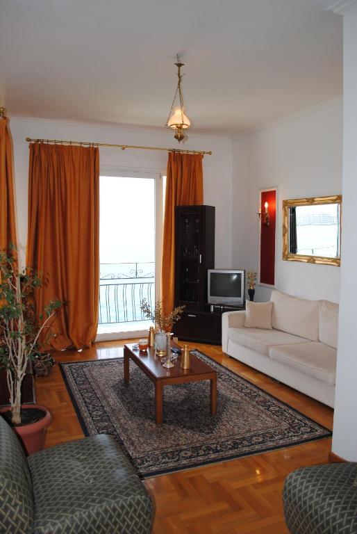 Aegli Hotel Loutraki  Bagian luar foto